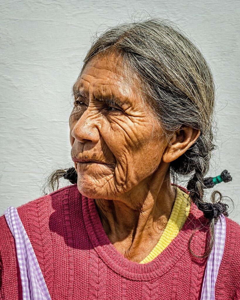 債務整理を考える女性が弁護士に相談すべき理由は？