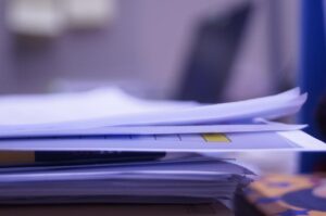 会社員が借金を返済するための効果的な方法は？