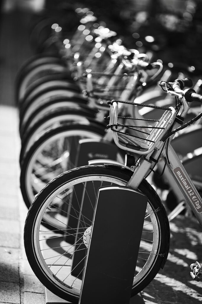 家賃滞納で保証会社から請求された場合の債務整理相談はどうする？