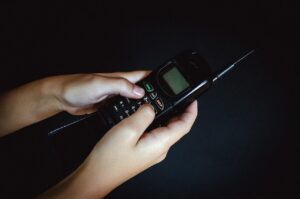督促 SMS が来る場合の相談先はどこ？債務整理の方法とは？